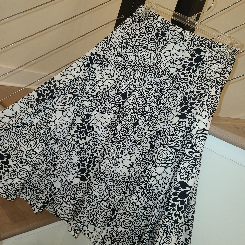 Kim Rogers Black and White Floral Midi Skirt